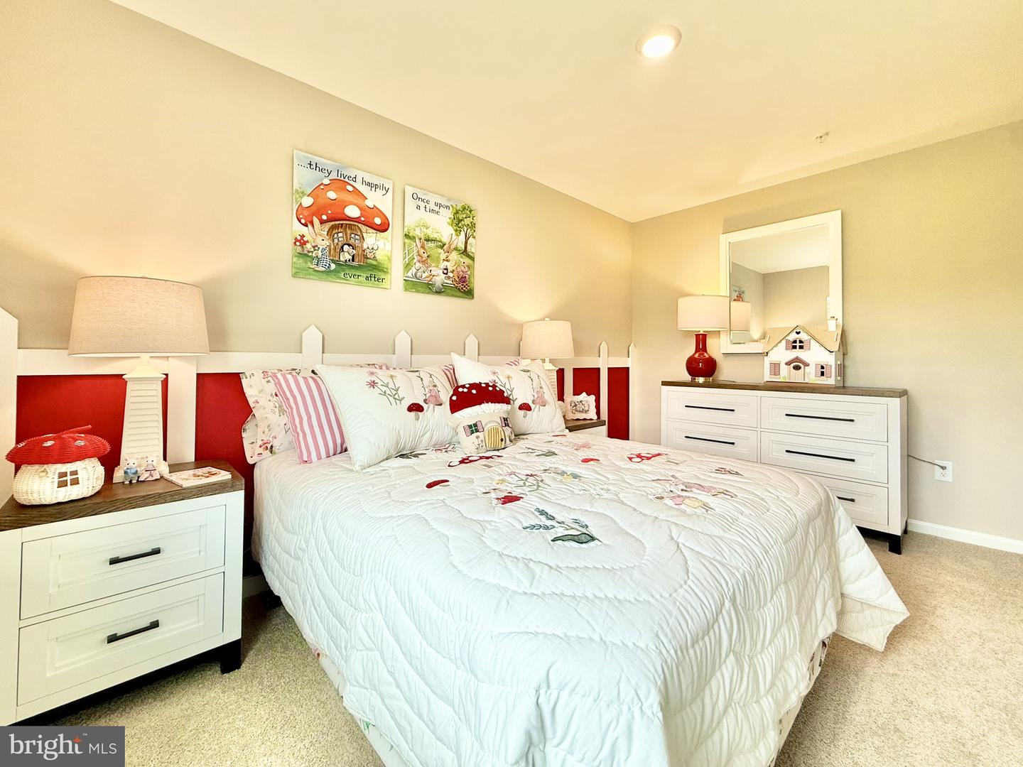 1299 Purple Orchid Loop Property Photo 9