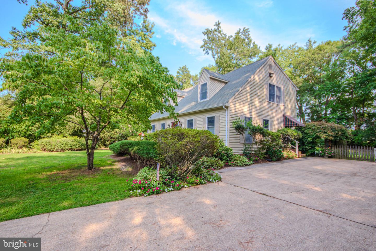 5711 Partridge Hill Rd Property Photo 3