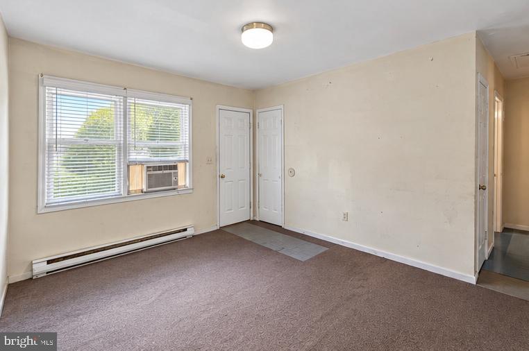 503 Booth St Property Photo 3
