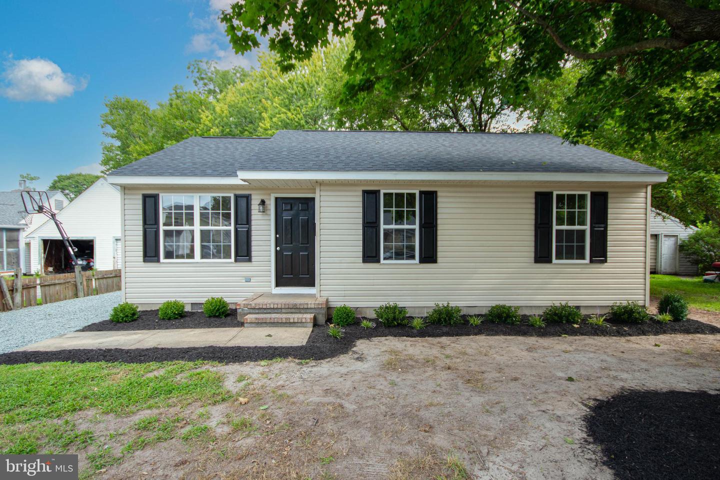103 Kendall St Property Photo 1
