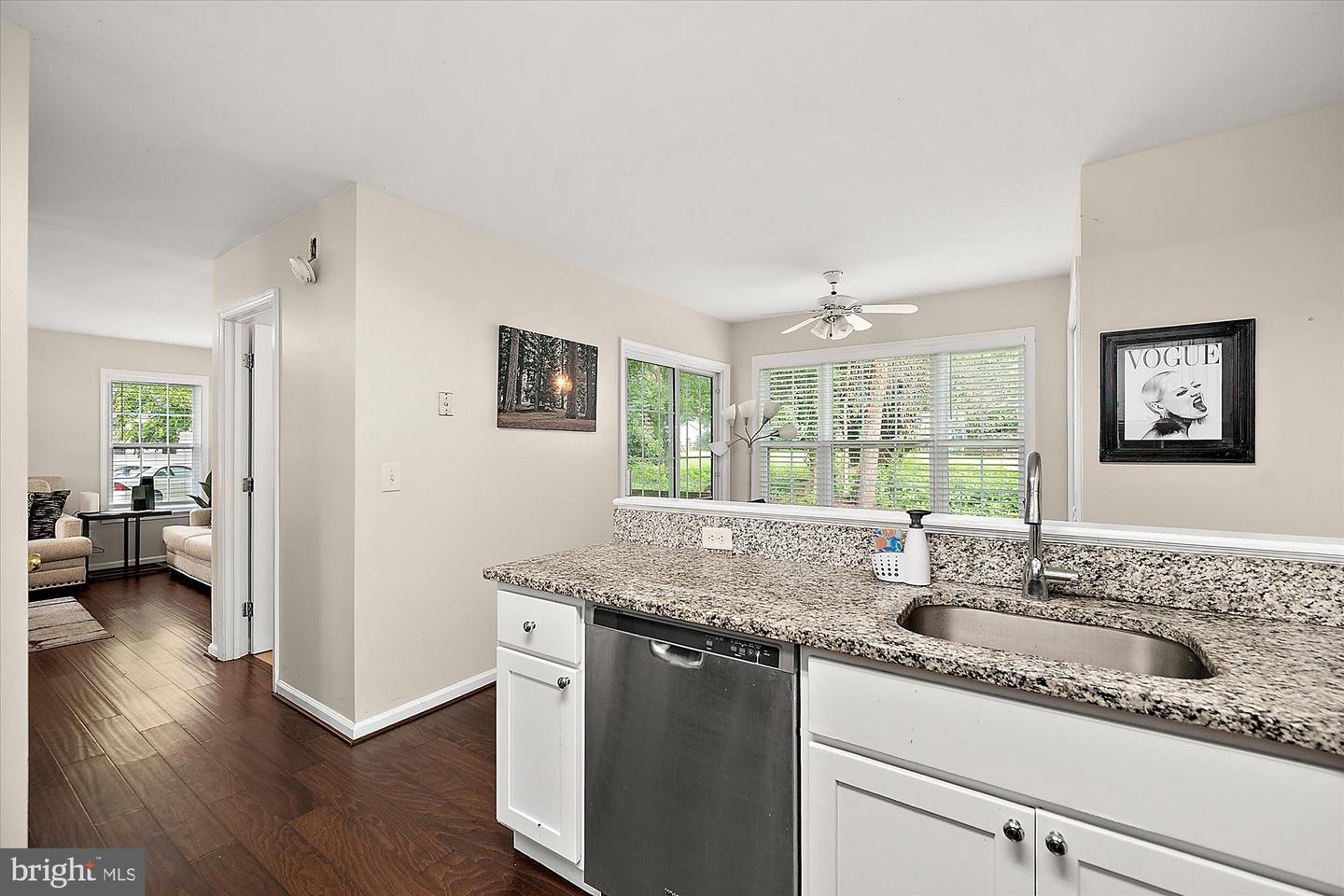 405 Somerset Ave Property Photo 15