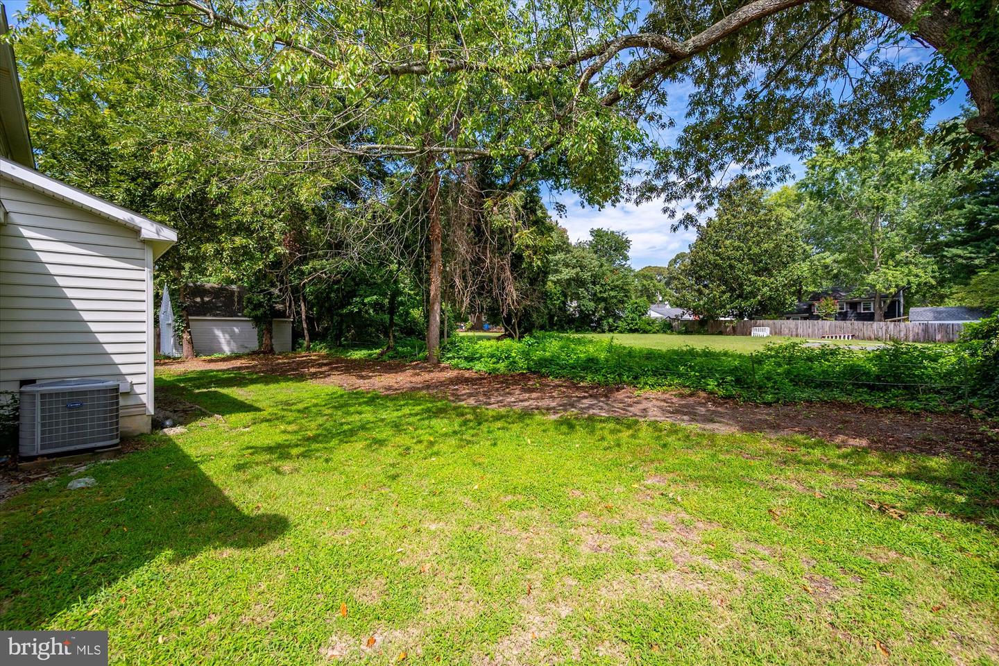 405 Somerset Ave Property Photo 49