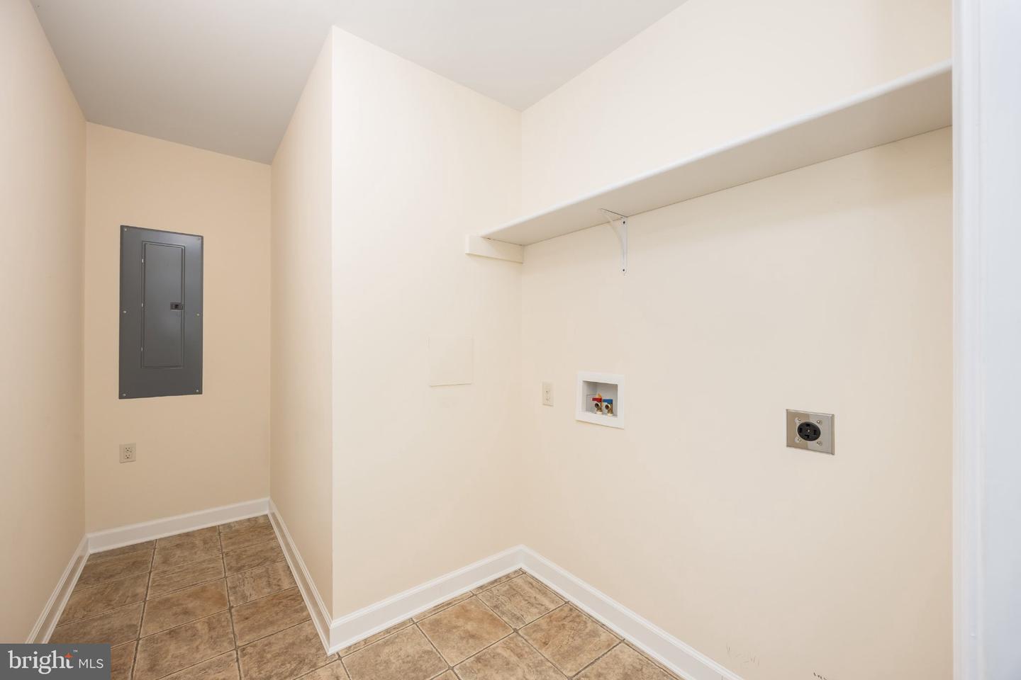 108 Glenbrooke Ct Property Photo 39