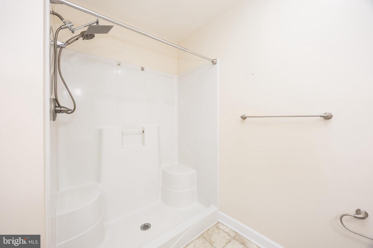108 Glenbrooke Ct Property Photo 47