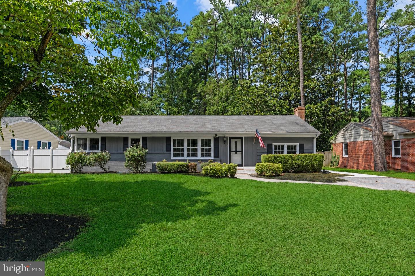 1206 TANEY AVE Property Photo 1