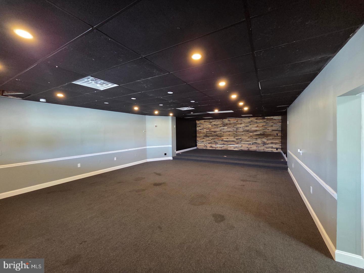 1501 EDGEMORE AVE #D Property Photo 1