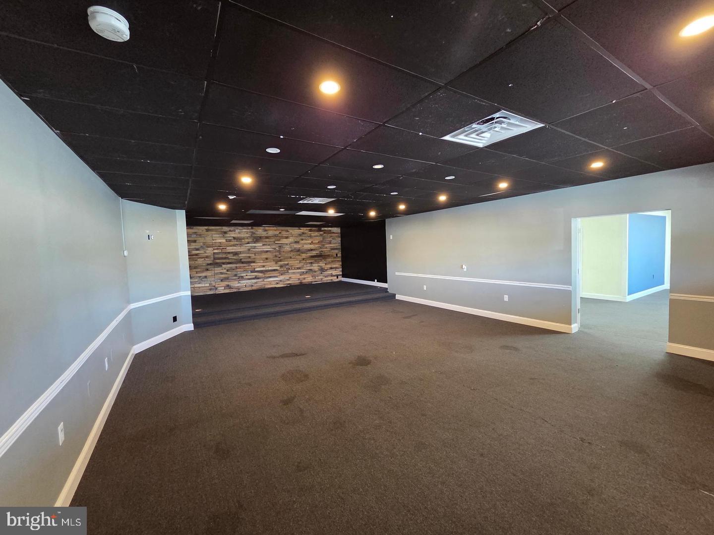 1501 Edgemore Ave #d Property Photo 7