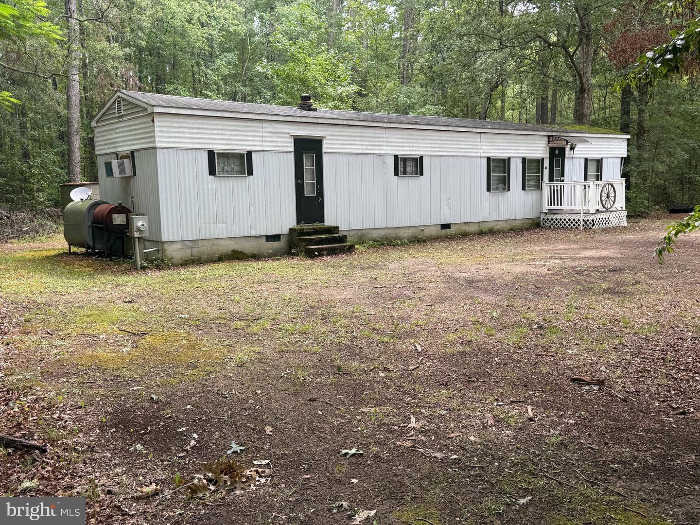 23301 Nanticoke Rd Property Photo 1