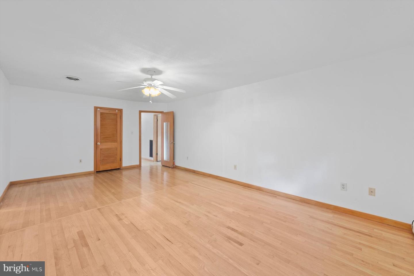 504 Swan Rd Property Photo 11