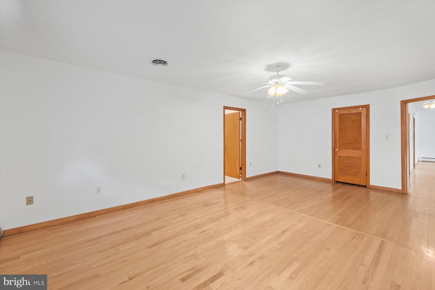 504 Swan Rd Property Photo 12