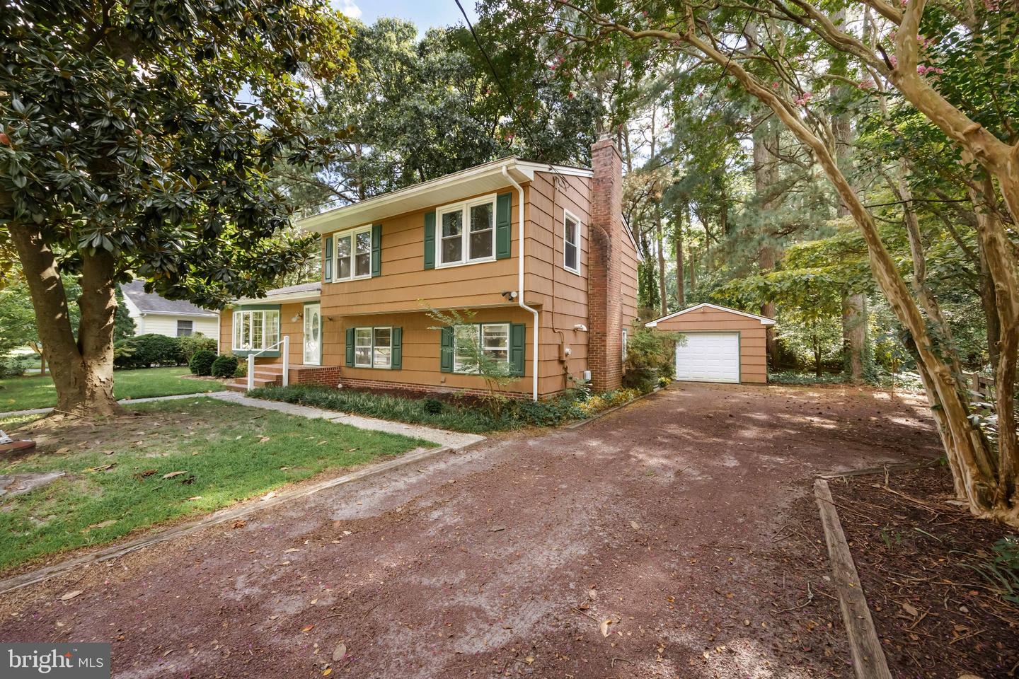 518 Loblolly Ln Property Photo 1