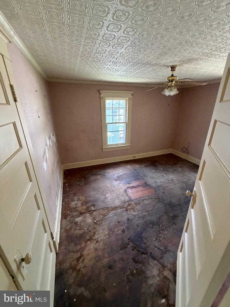217 W Philadelphia Ave Property Photo 16