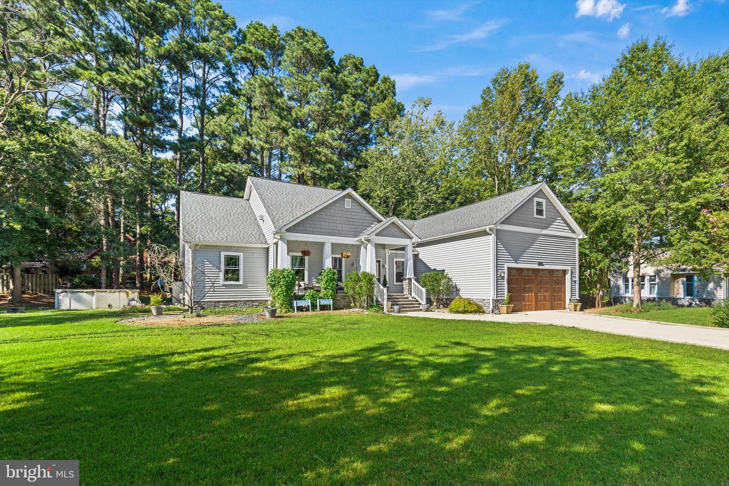 28204 Riverside Drive Ext Property Photo 1