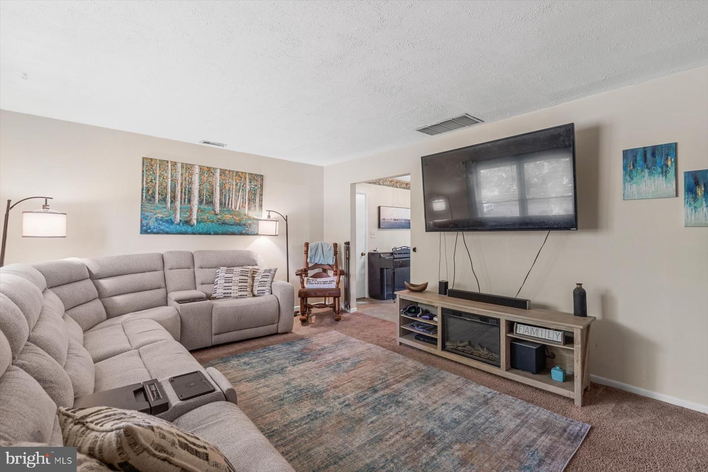 6525 Mary Jane Dr Property Photo 4