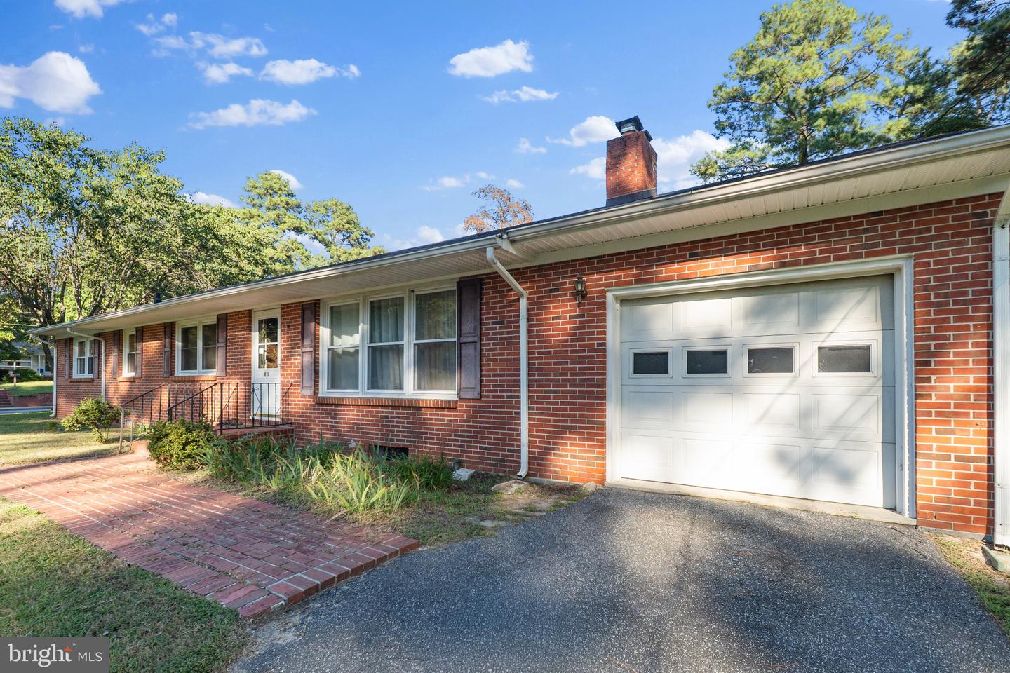500 Douglas Rd Property Photo 2