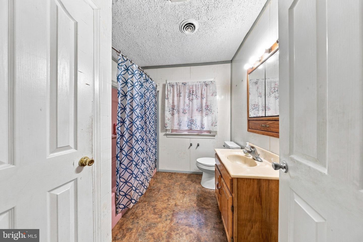 500 Douglas Rd Property Photo 10