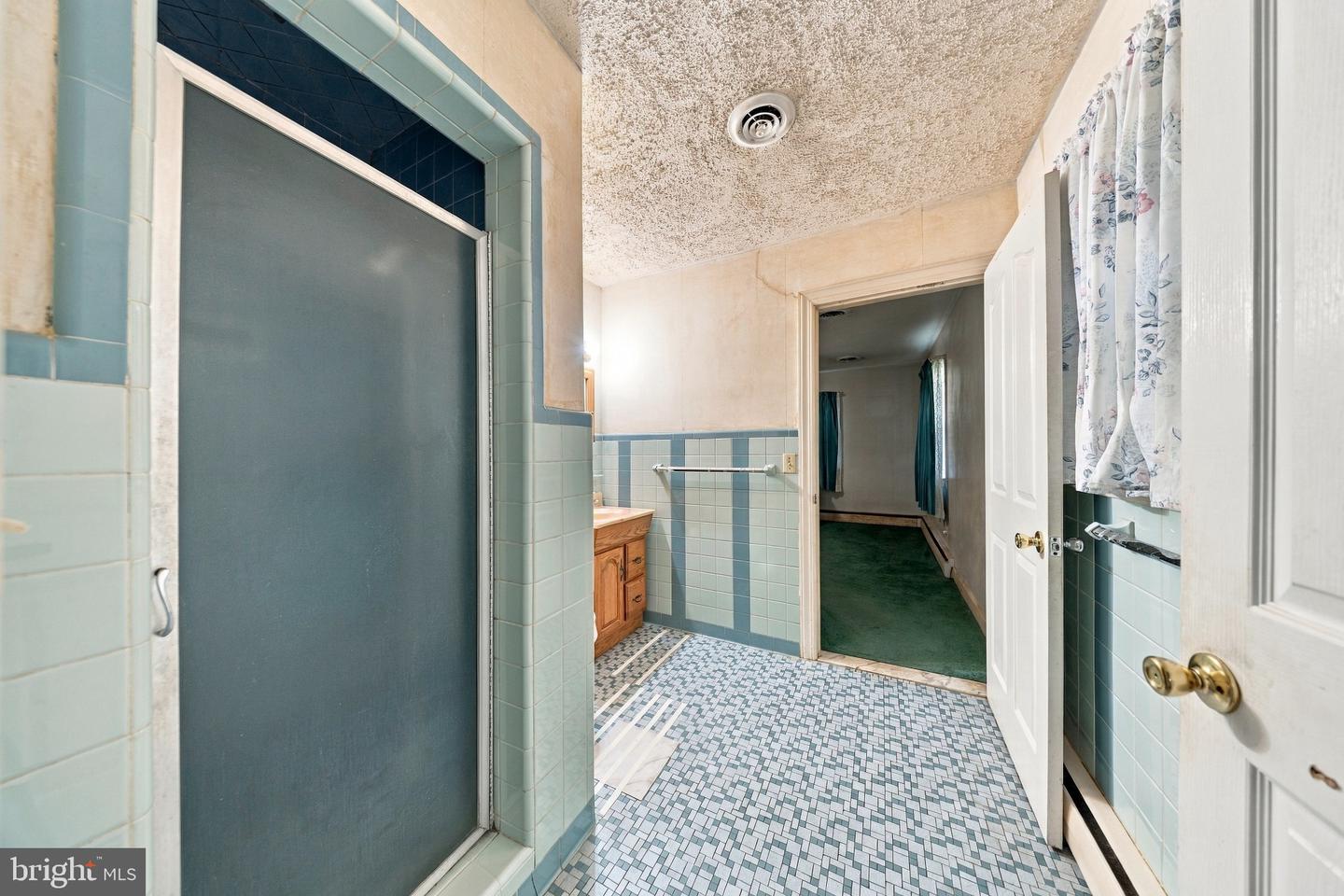 500 Douglas Rd Property Photo 12