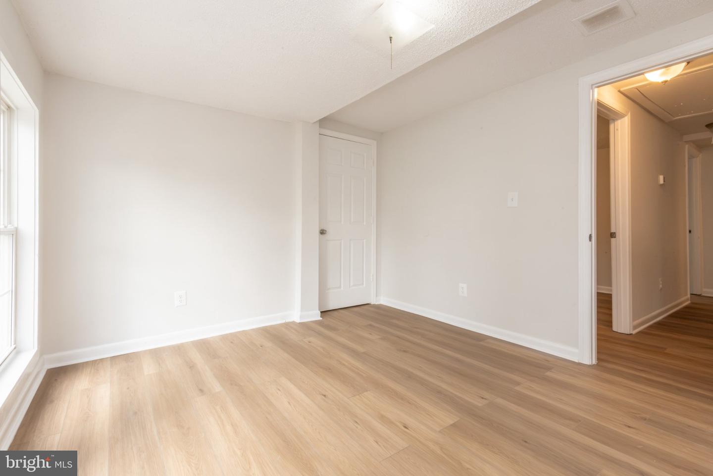 139 2nd St Property Photo 26