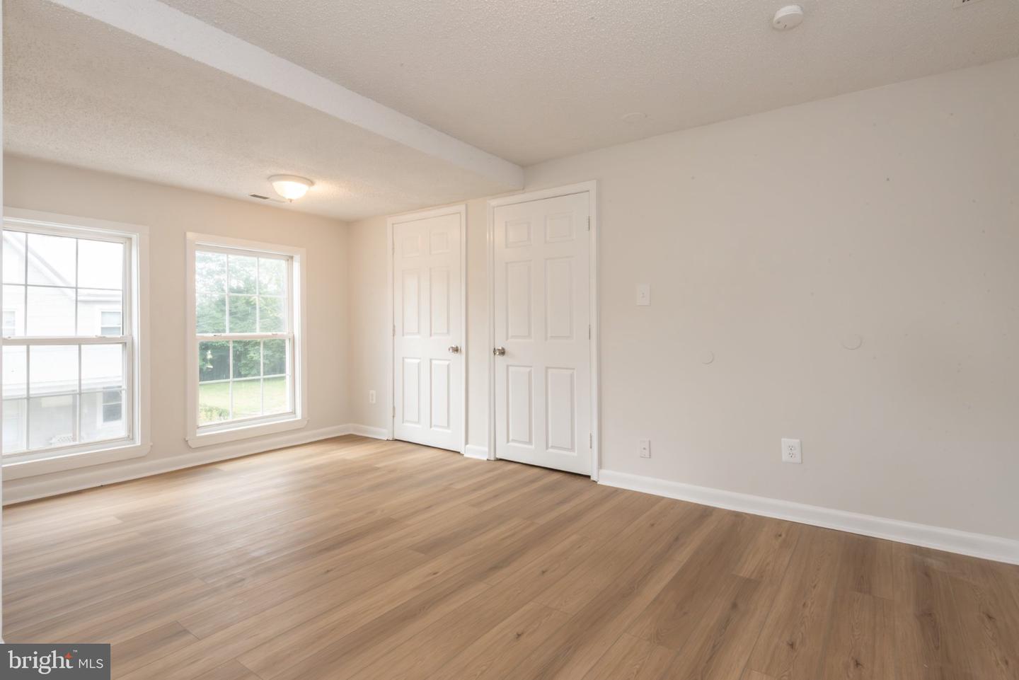 139 2nd St Property Photo 30