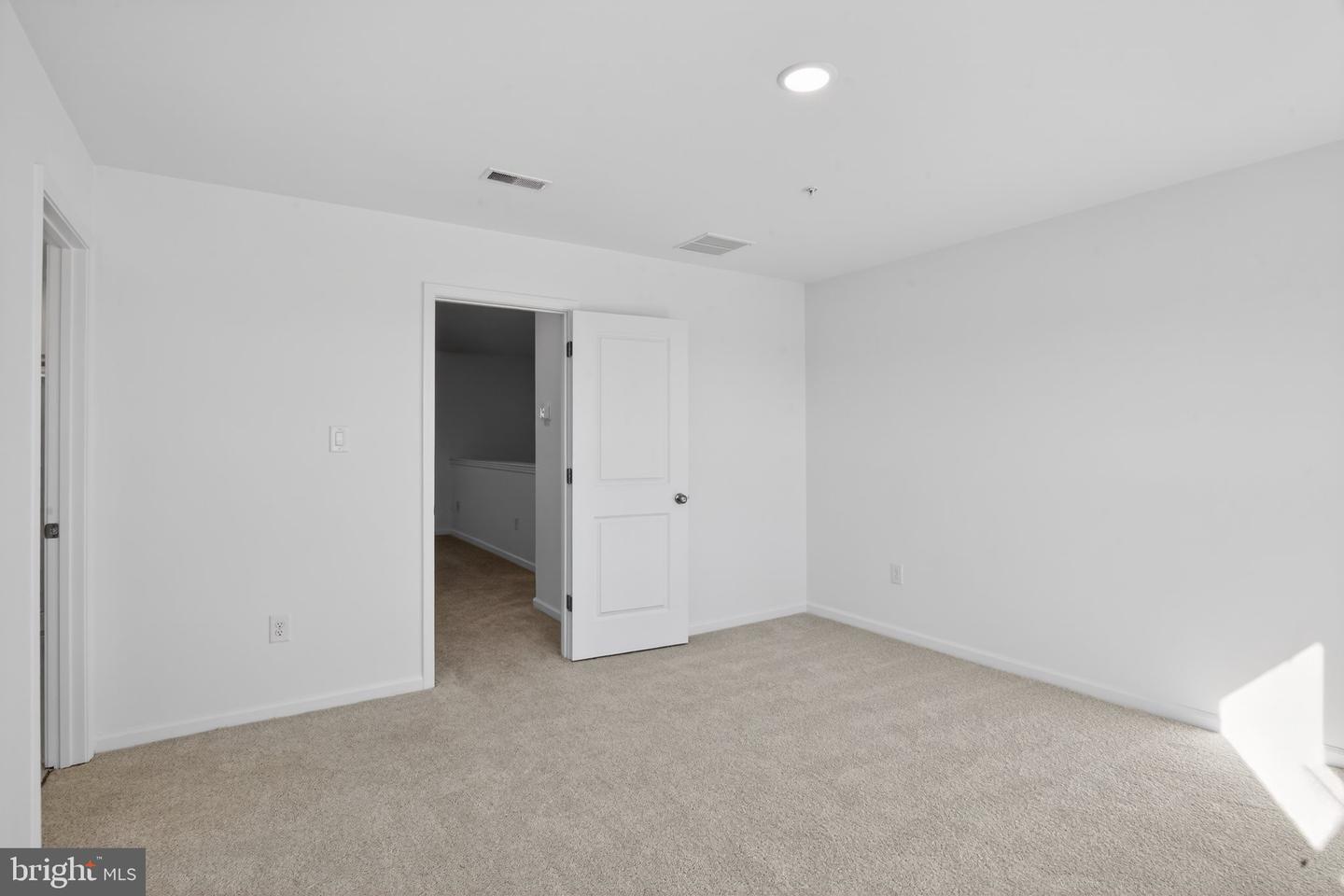 319 Clement Loop Property Photo 15