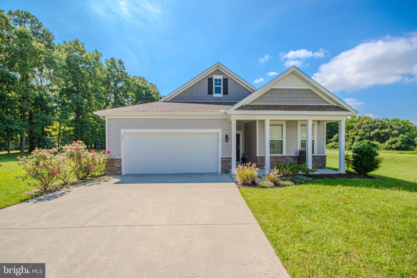 406 Twin Creeks Dr Property Photo 1