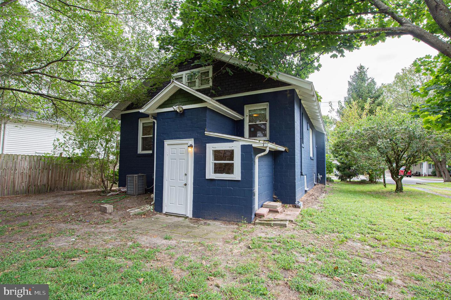 433 Virginia Ave Property Photo 13
