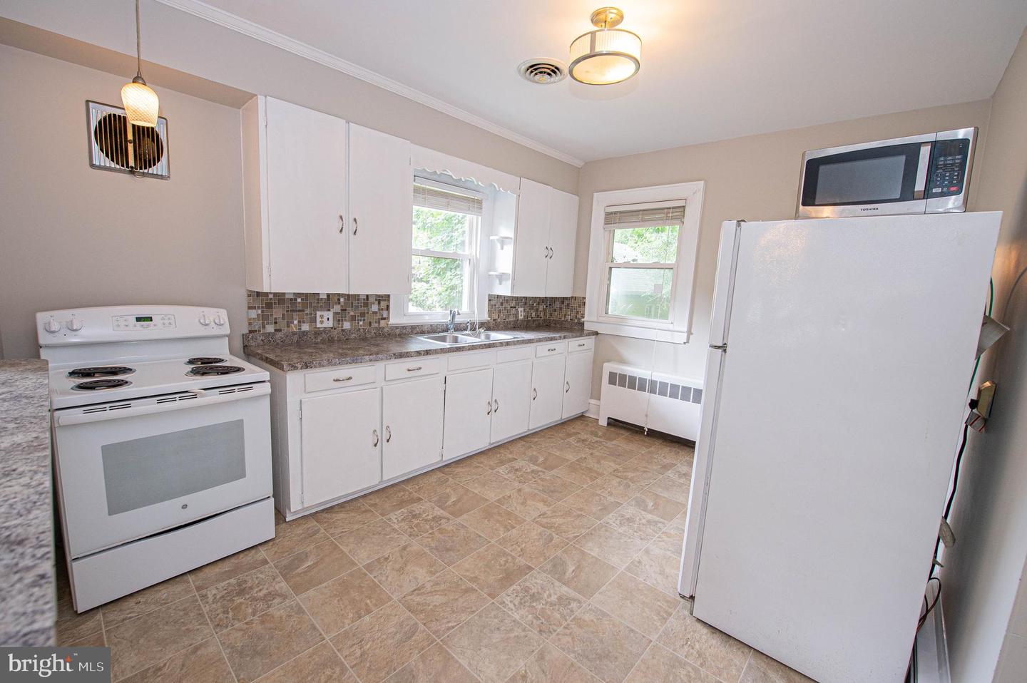 433 Virginia Ave Property Photo 37