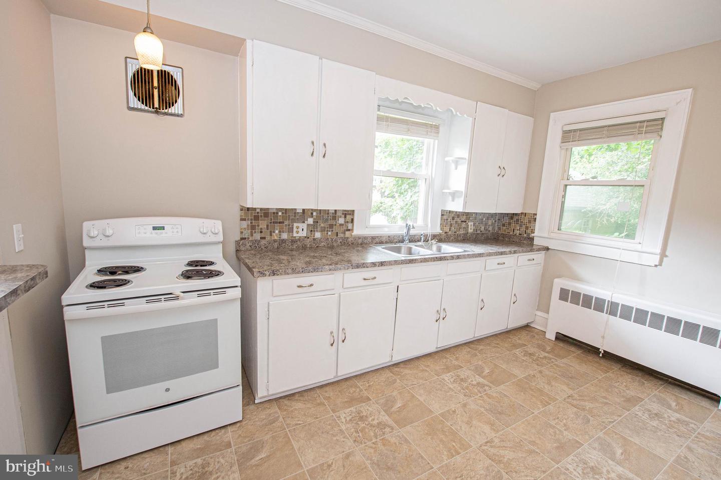 433 Virginia Ave Property Photo 39