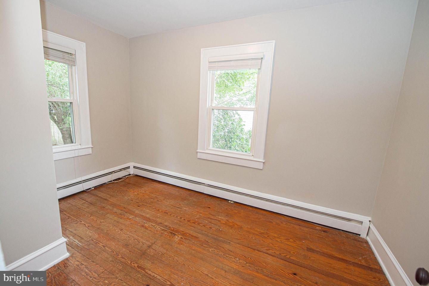 433 Virginia Ave Property Photo 52