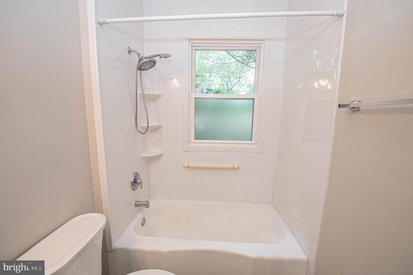433 Virginia Ave Property Photo 60
