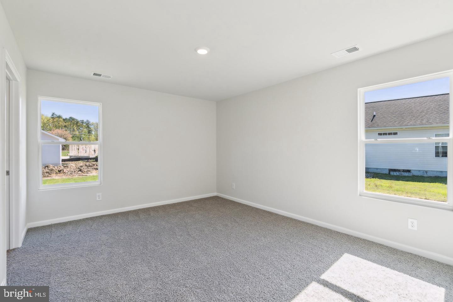 1295 Purple Orchid Loop Property Photo 11
