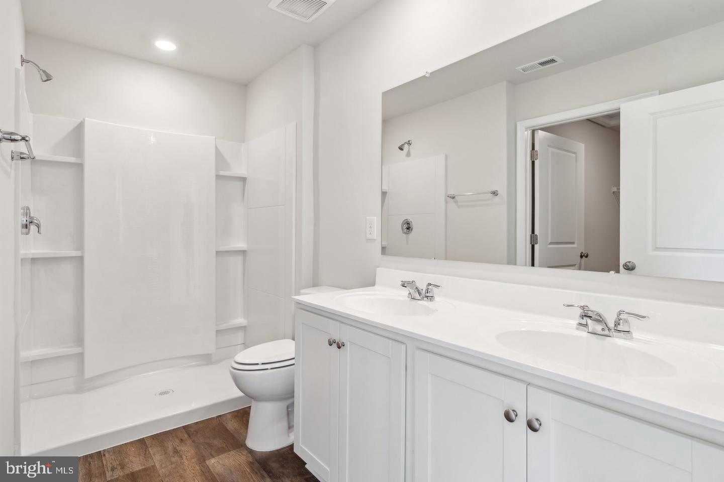 1295 Purple Orchid Loop Property Photo 13