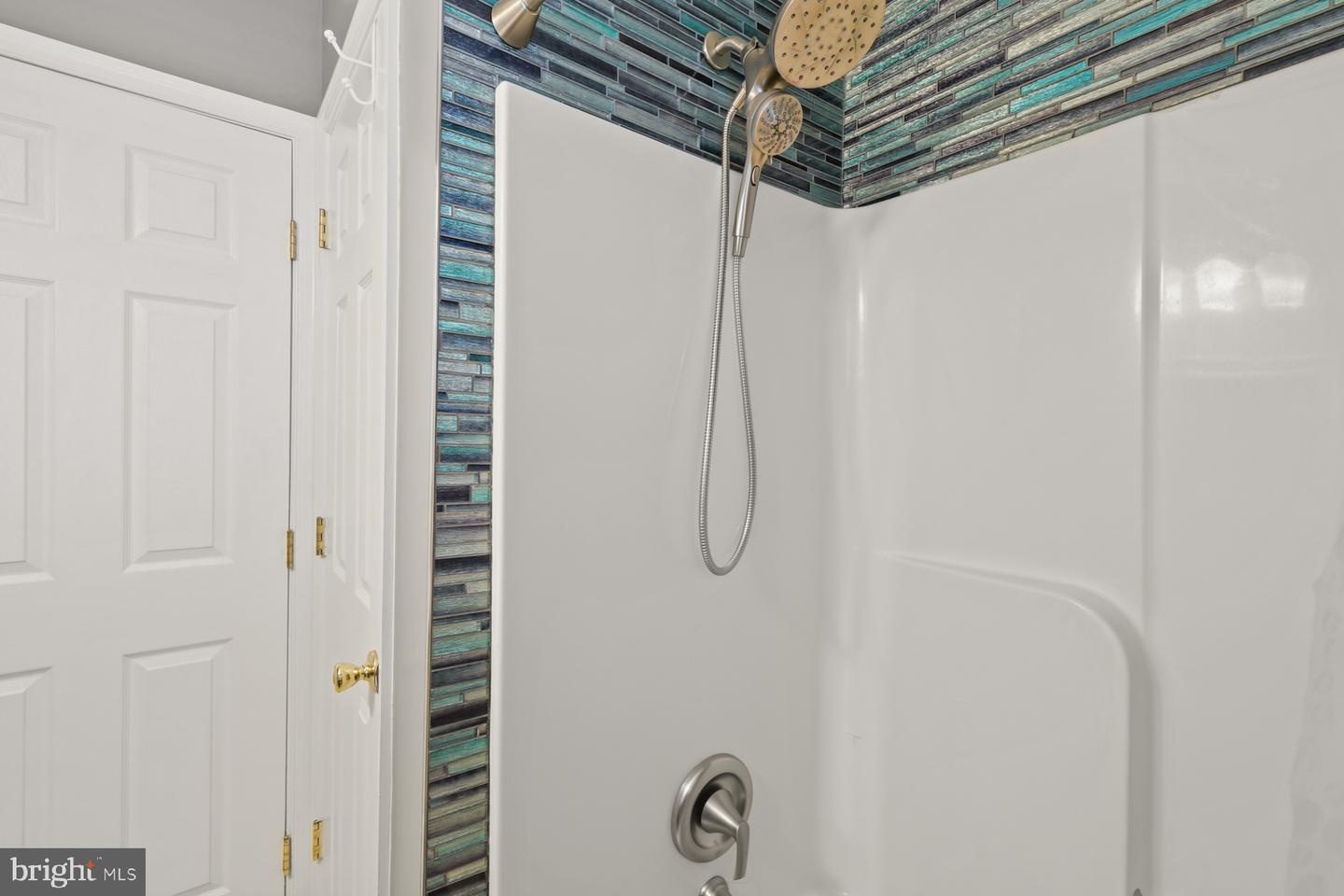 MDWC2024818 Property Photo 17