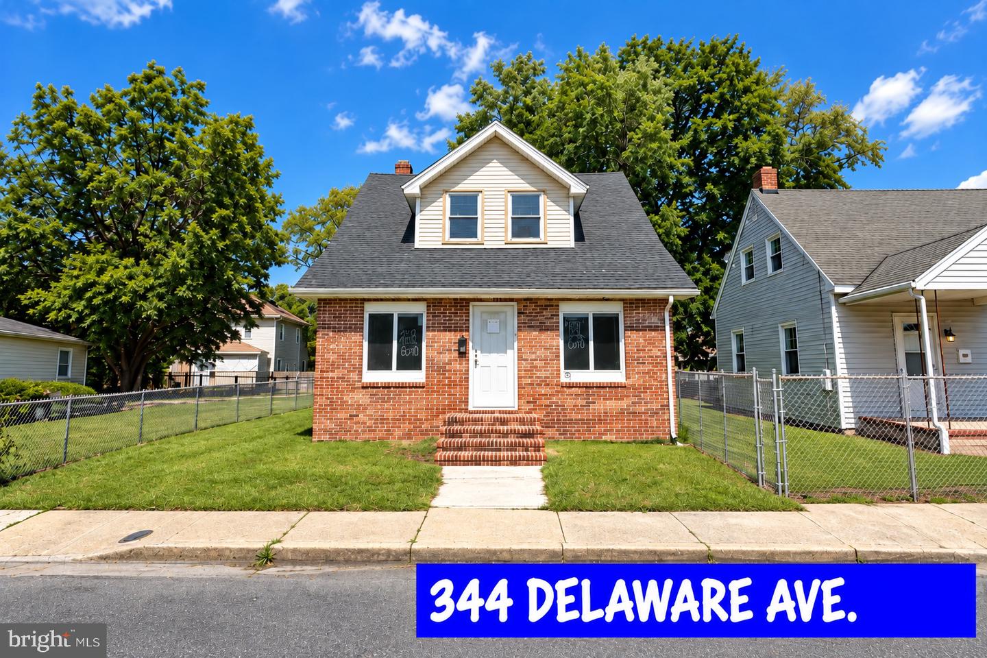 344 DELAWARE AVE Property Photo 1