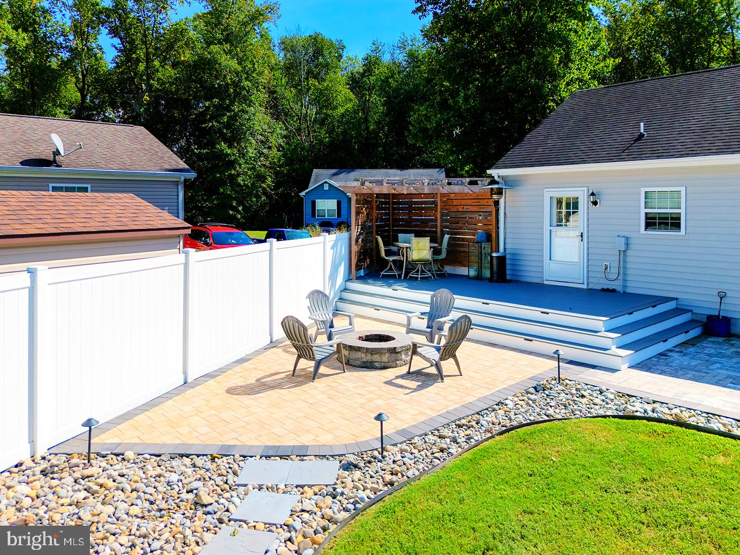 9410 Amber Ridge Dr Property Photo 3