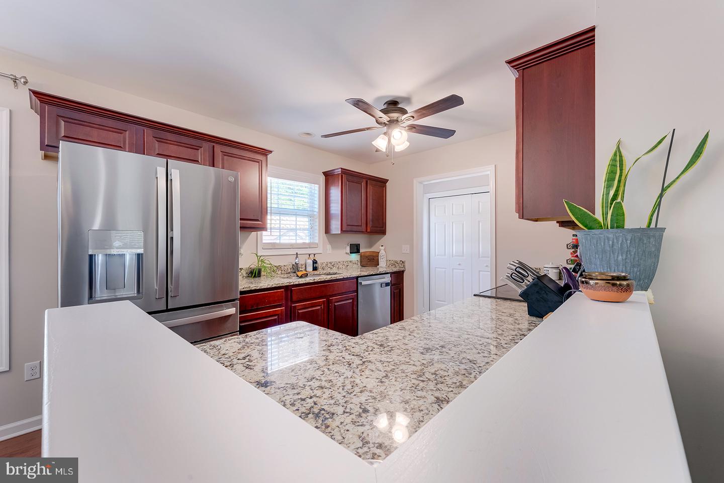 9410 Amber Ridge Dr Property Photo 15