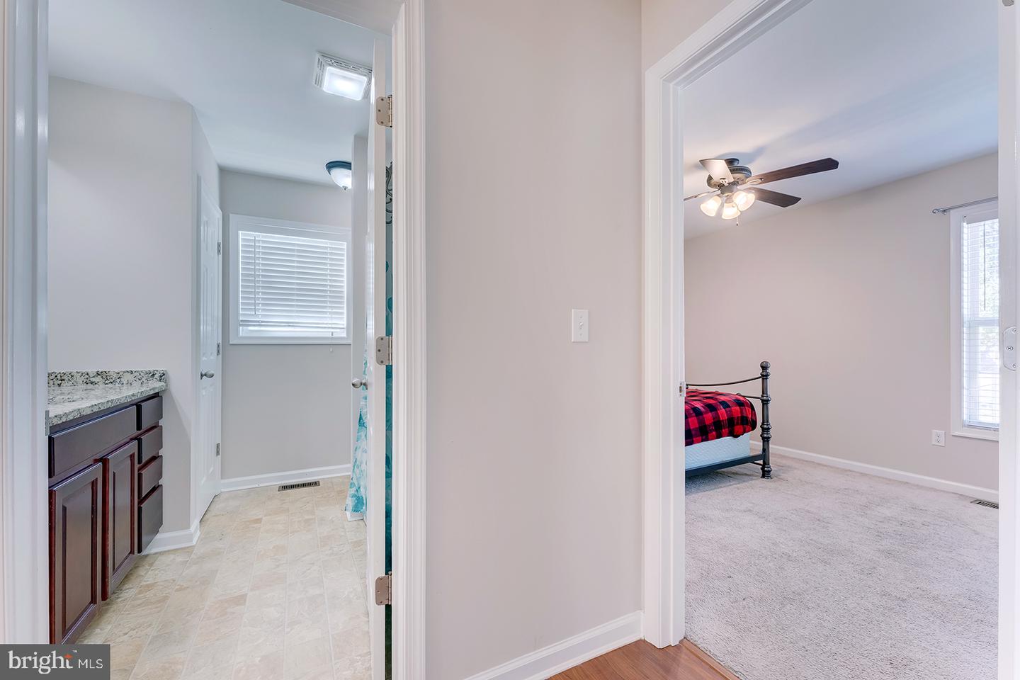 9410 Amber Ridge Dr Property Photo 24