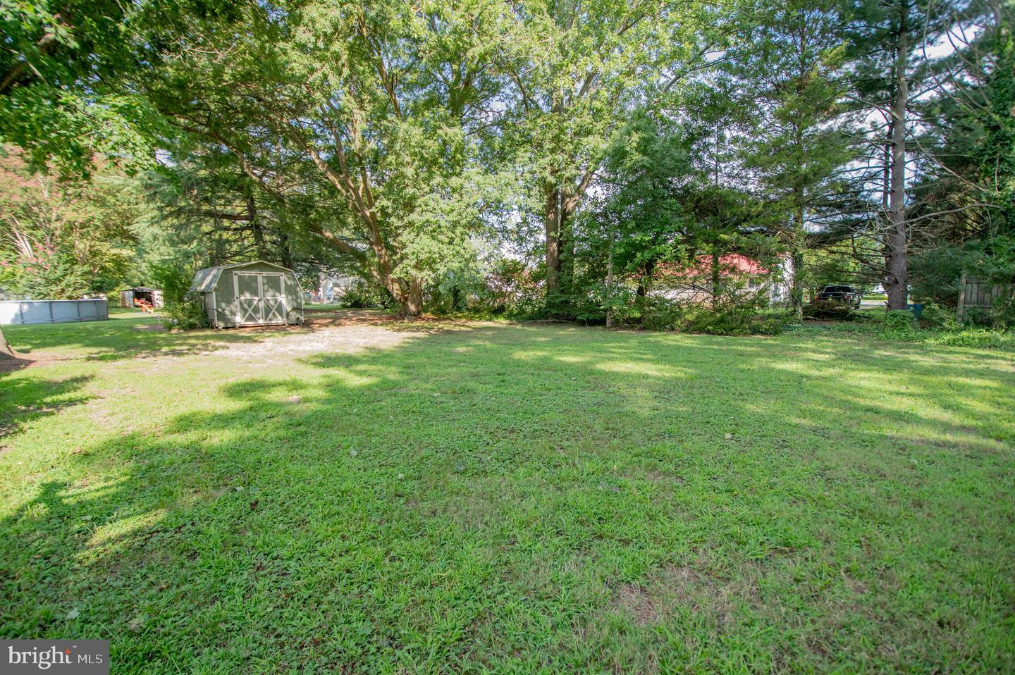 607 E Pine St Property Photo 14