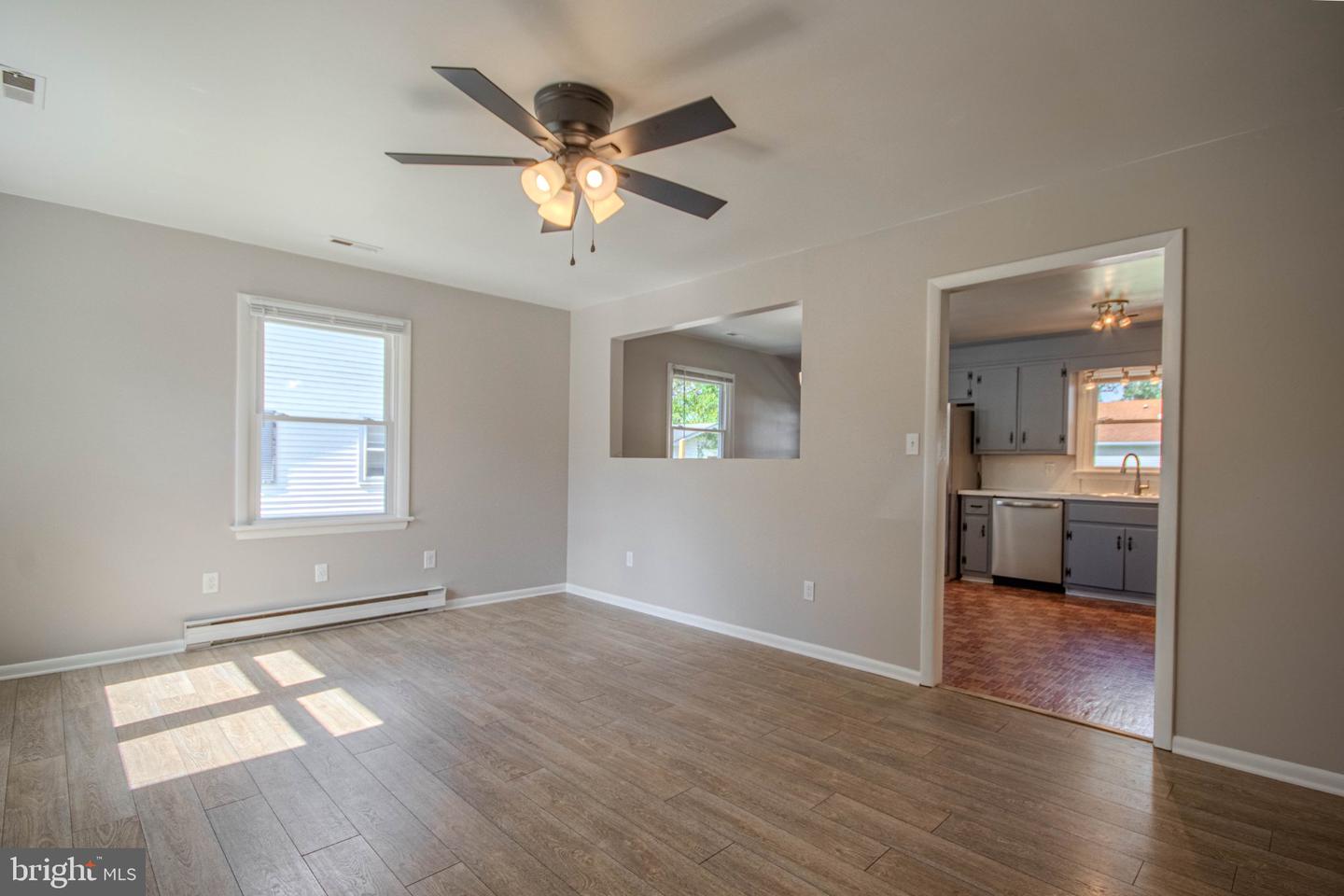 509 Juniper St Property Photo 4