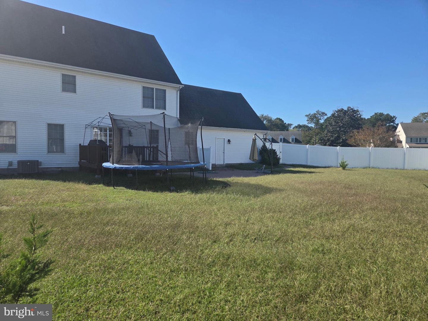 29591 Millstream Dr Property Photo 10