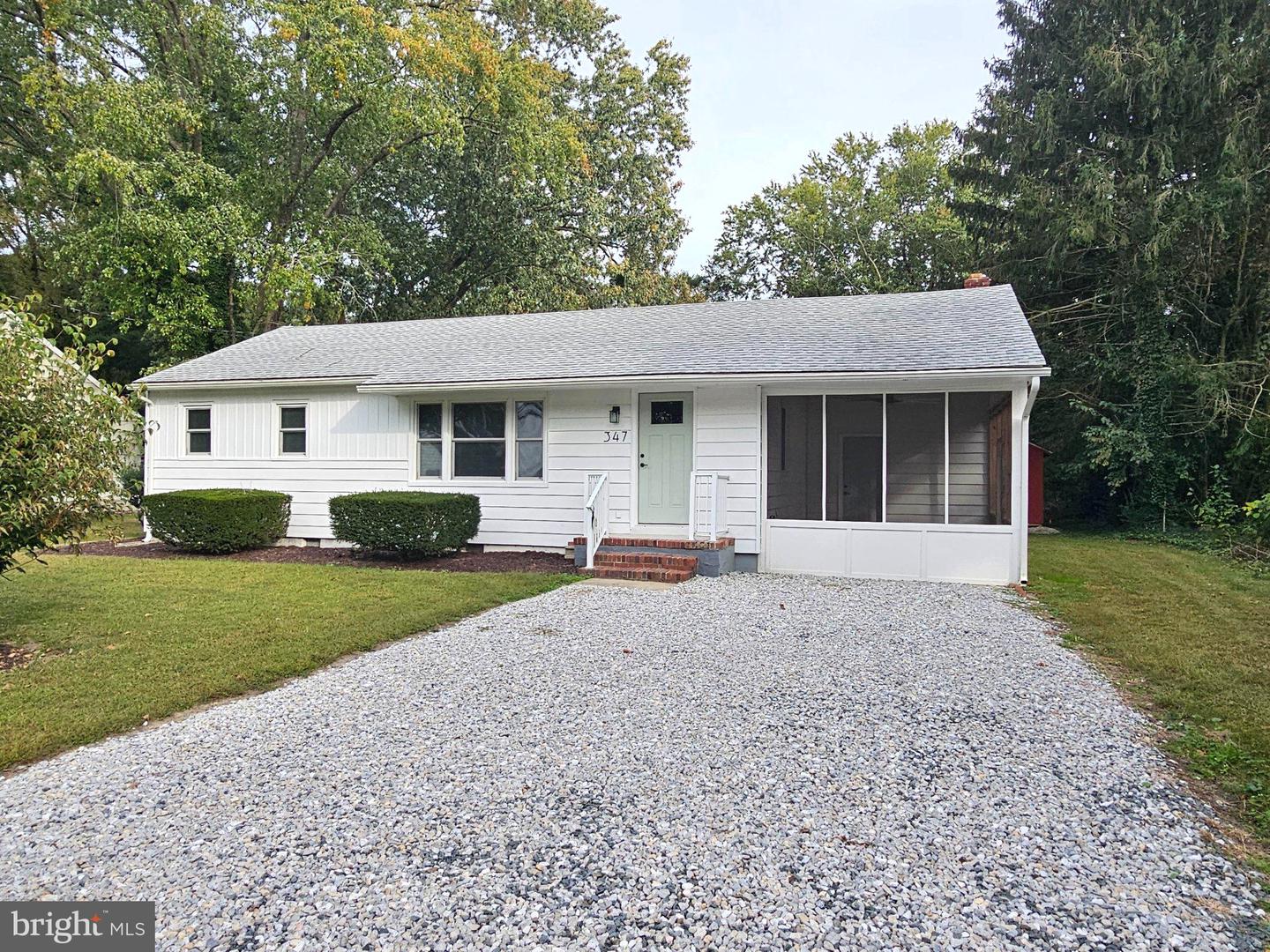 347 CEDAR DR Property Photo 1