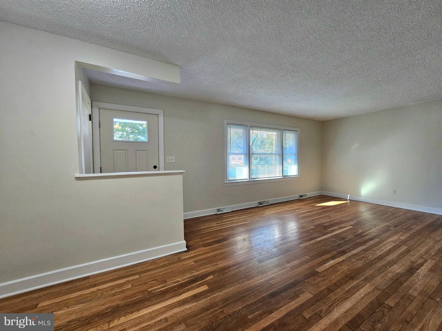 347 Cedar Dr Property Photo 3