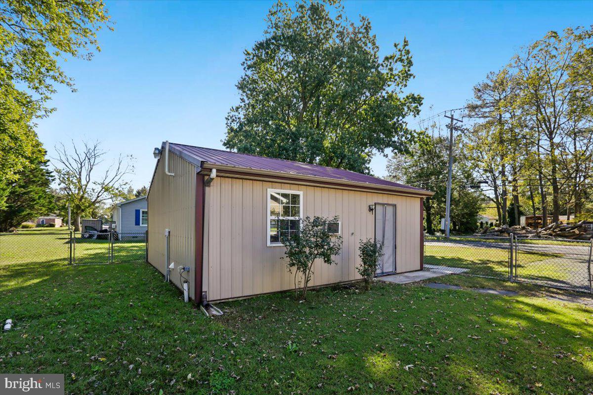 103 Honeysuckle Dr Property Photo 10