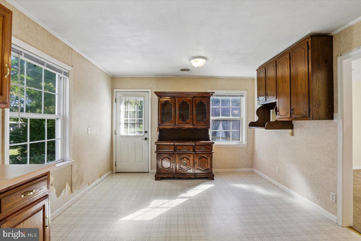 103 Honeysuckle Dr Property Photo 15