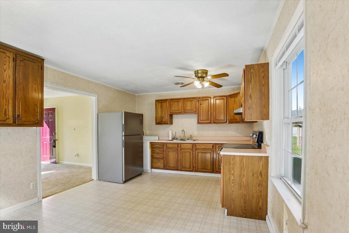 103 Honeysuckle Dr Property Photo 19
