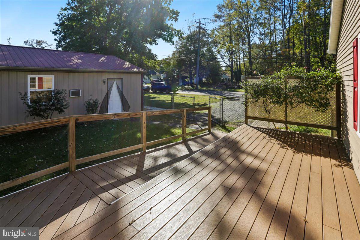 103 Honeysuckle Dr Property Photo 20