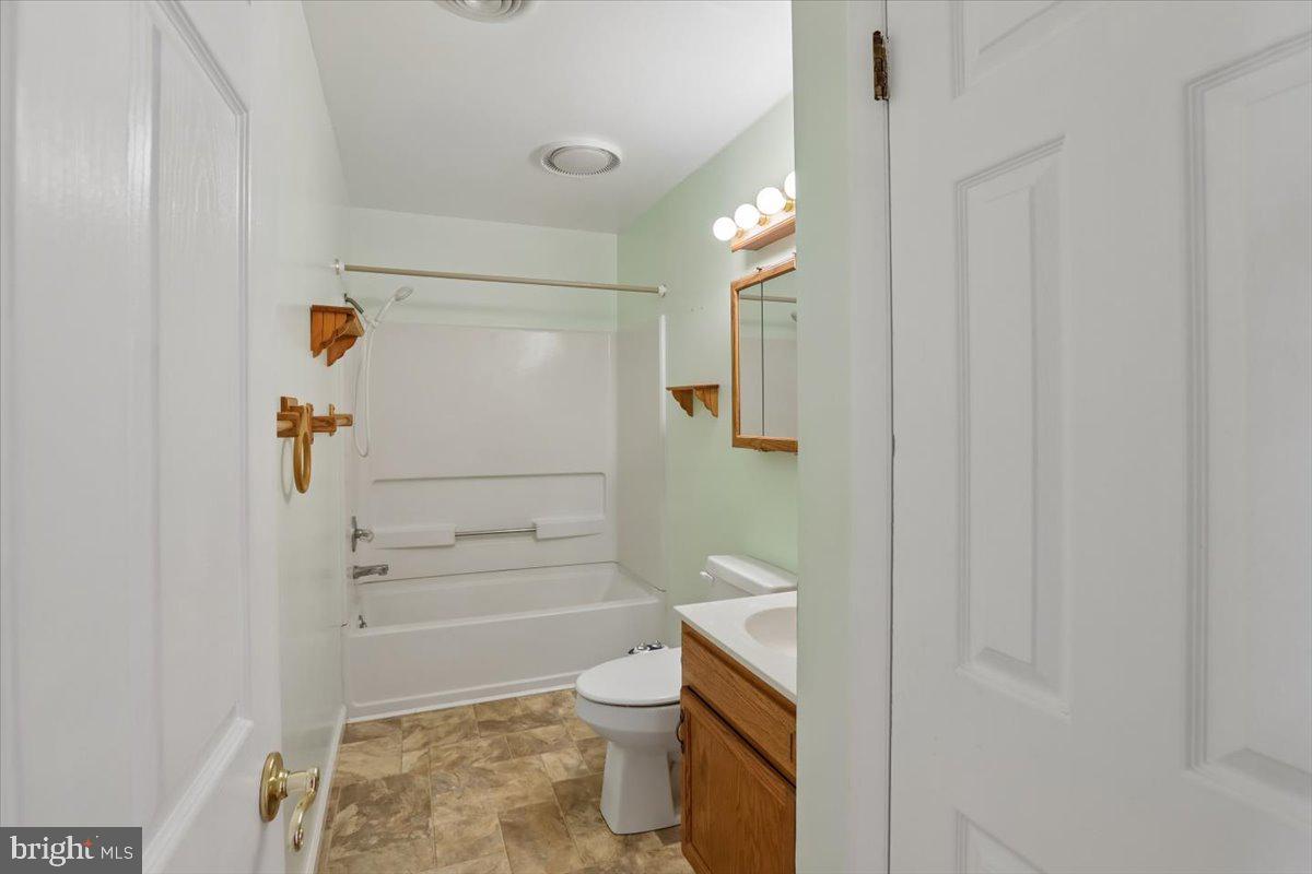 103 Honeysuckle Dr Property Photo 25