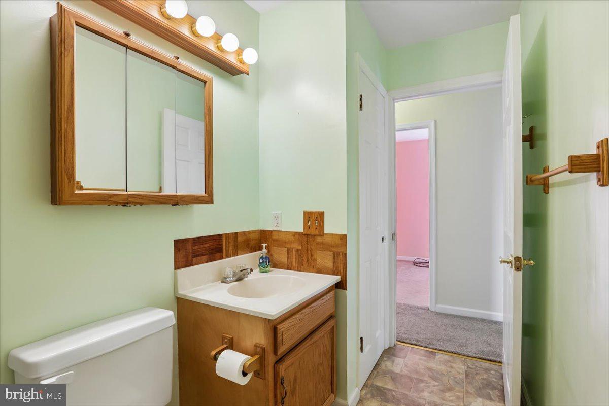 103 Honeysuckle Dr Property Photo 26