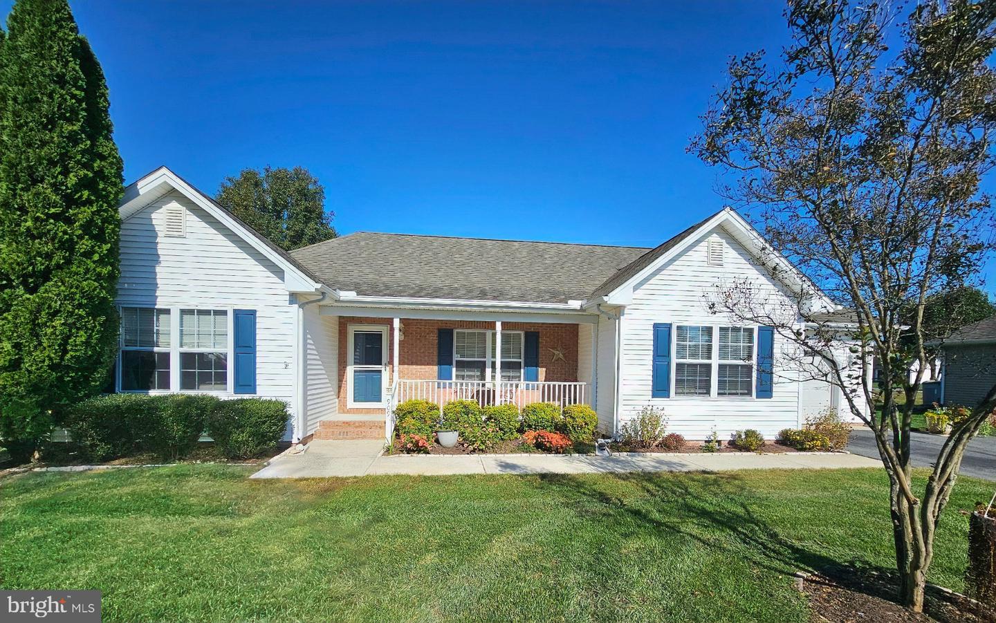 909 Sapphire Ct Property Photo 1