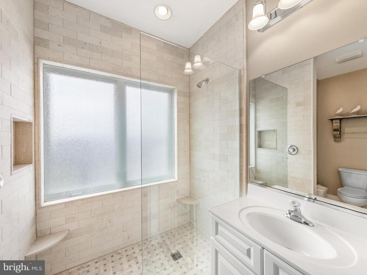 5 87th St #303 & 301 Property Photo 26